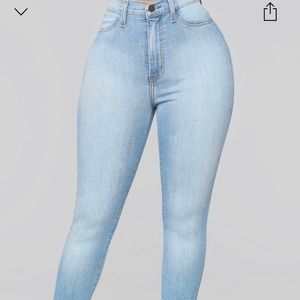 Brand new fashion nova jeans size 3